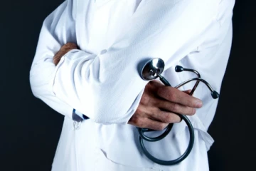 கிருஸ்துமஸ் தினத்தில் மருத்துவருக்கு கடலில் நேர்ந்த துயரம்