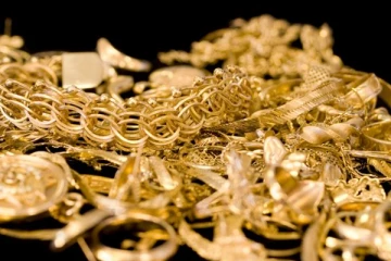 கொரோனா நெருக்கடி ; அடகு கடைக்கு சென்ற 600 கிலோ தங்க நகைகள்!