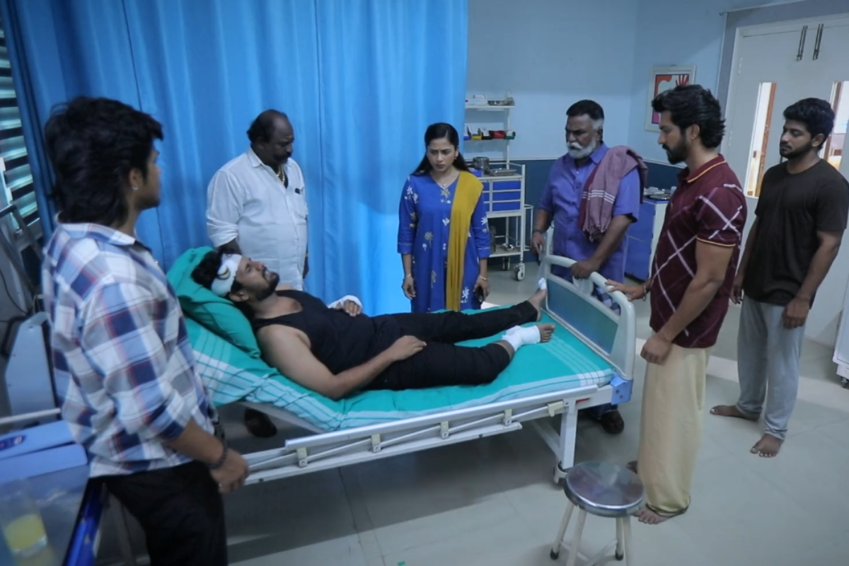 நிலா காலில் விழுந்த சோழன்.. வீட்டுக்கு திரும்பி வந்தாரா நிலா? அய்யனார் துணை சீரியல் | Chozhan Fell On Nila Feet In Ayyanar Thunai