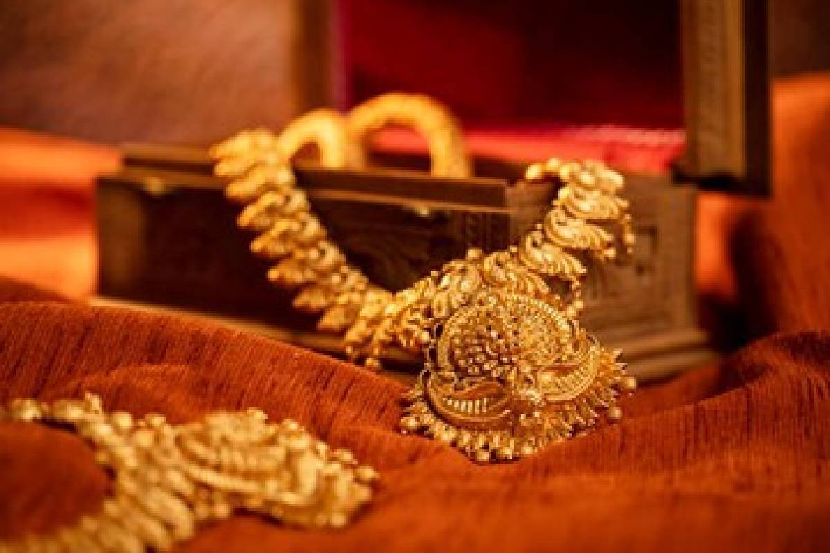 Gold Rate Today: ஆடிப்பெருக்கு நாளில் நகை வாங்குவோருக்கு அதிர்ச்சி - தங்கம் விலை மீண்டும் ஏற்றம் | Today Aug 3 2026 Gold And Silver Price In Chennai