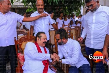“කොහොමද? සර් ඉතින් සැප සනීප?” - දෑත් අල්ලගෙන මාලිමා මන්ත්‍රී මහින්දට කියූ දේ