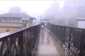 தொடரும் சீரற்ற காலநிலை! விடுக்கப்பட்டுள்ள எச்சரிக்கை (Photos)