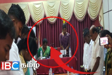 மாவீரர்களுக்கு அஞ்சலி செலுத்திய வவுனியா வடக்கு தவிசாளர்: அமர்ந்திருந்த வடக்கு மாகாண உள்ளூராட்சி ஆணையாளர்