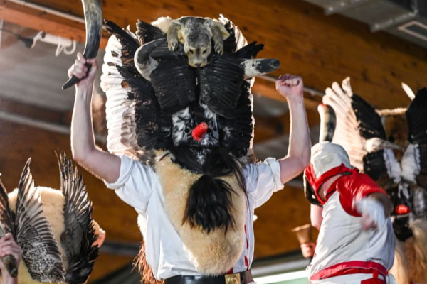ஜேர்மனியில் பெண்களை மட்டும் பாதிக்கும் சர்ச்சைக்குரிய பாரம்பரிய நிகழ்வுக்கு முடிவு | Spanking Klaasohm Festival To Ends In Germany ஜேர்மனியில் பெண்களை மட்டும் பாதிக்கும் சர்ச்சைக்குரிய பாரம்பரிய நிகழ்வுக்கு முடிவு | Spanking Klaasohm Festival To Ends In Germany