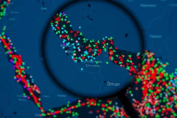 ගෝලීය තෙල් මාර්ගයට ඉරානයෙන් තීරණාත්මක තීන්දුවක්