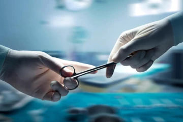 கொழும்பு வைத்தியசாலையில் கொவிட் தொற்றாளருக்கு மேற்கொள்ளப்பட்ட அபூர்வ சத்திரசிகிச்சை