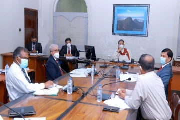 கடன்களை மீளப்பெறும் போது மக்கள் எதிர்கொள்ளும் பிரச்சினைகளை குறைக்கவும் - மகிந்த ராஜபக்ச