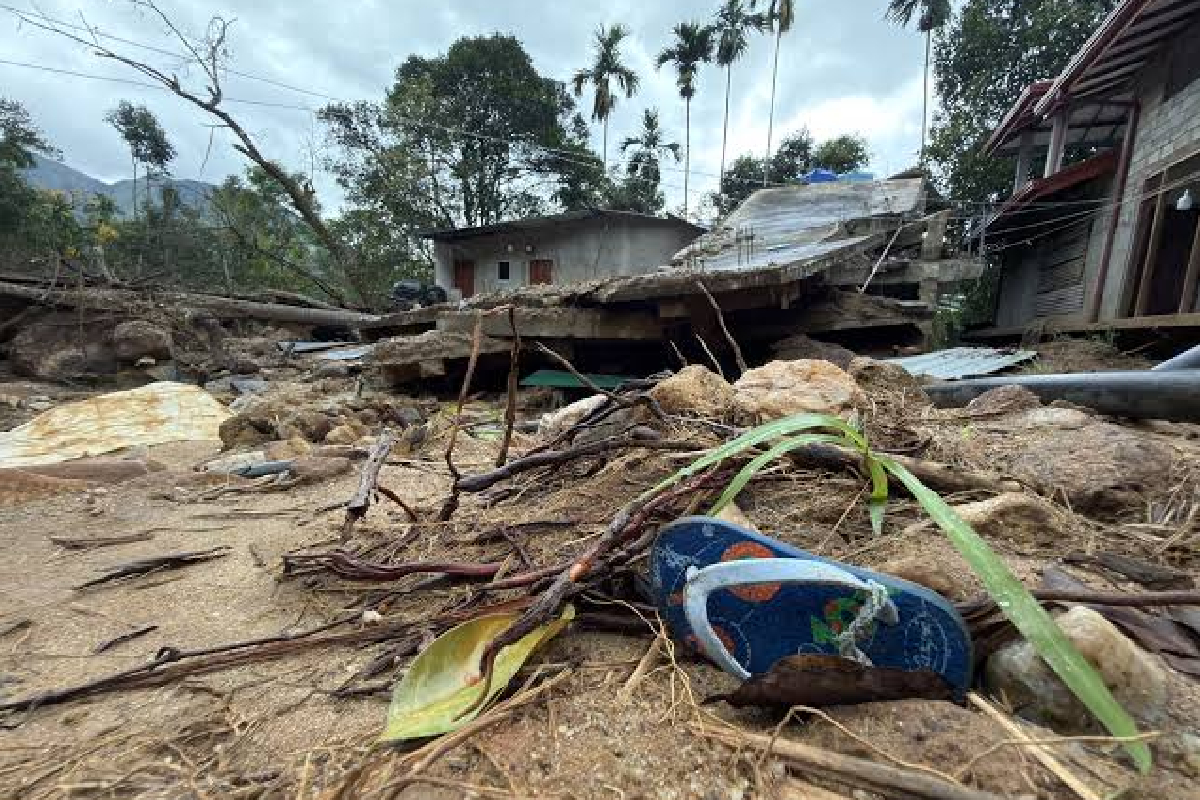 டித்வா சூறாவளி நிவாரண நிதி தொடர்பில் வெளியான அறிவிப்பு | 70 Of Cyclone Titva Relief Fund Remains Unspent டித்வா சூறாவளி நிவாரண நிதி தொடர்பில் வெளியான அறிவிப்பு | 70 Of Cyclone Titva Relief Fund Remains Unspent
