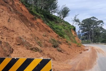 பல மாவட்டங்களுக்கு விடுக்கப்பட்டுள்ள மண்சரிவு எச்சரிக்கை
