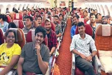 இஸ்ரேலில் இருந்து இந்தியாவிற்கு வந்த முதல் விமானம்; தாயகம் திரும்பிய 212 பேர்