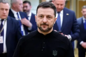 அமைதிக்காக நாட்டை விட்டுக் கொடுக்க முடியாது! உக்ரைன் ஜனாதிபதி ஜெலென்ஸ்கி கருத்து