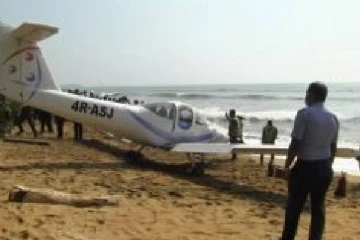 பயாகலையில் அவசரமாக தரையிறங்கிய விமானம்!