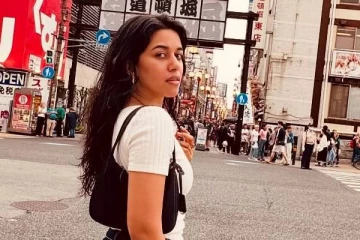 ஜப்பானில் நடிகை மிர்னாலினி ரவி.. பிறந்தநாள் கொண்டாட்ட போட்டோஸ்