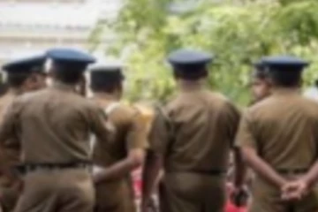 தனிமைப்படுத்தப்பட்ட பெண்ணுடன் பொலிஸ் அதிகாரியின் மோசமான செயற்பாடு - உடன் எடுக்கப்பட்ட நடவடிக்கை