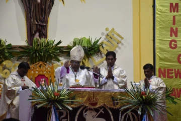 நாடளாவிய ரீதியில் புதுவருட தினத்தை முன்னிட்டு கிறிஸ்தவ தேவாலயங்களில்  விசேட ஆராதனைகள்! (Video)