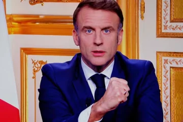 ஆட்சிகவிழ்ப்பு; அடுத்த சில நாட்களில் பிரான்ஸுக்கு புதிய பிரதமர்