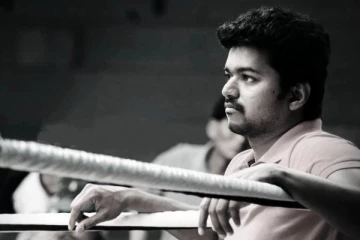 நடிகர் விஜய் ஆசைப்பட்டு செய்யாமல் தயங்கும் விஷயம்! ரசிகர்கள் தான் காரணமா