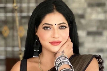 சீரியலில் வில்லி... நிஜத்தில் கிளாமர் உடையில் ஆட்டம் போட்ட ராதிகா