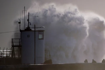 பிரான்சைத் தாக்கிய இரண்டாவது புயல்: காரில் பயணித்த தம்பதியருக்கு நேர்ந்த பரிதாப முடிவு