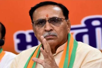 பதவியை இராஜினாமா செய்த பாஜக முதல்வர் : காரணம் என்ன?