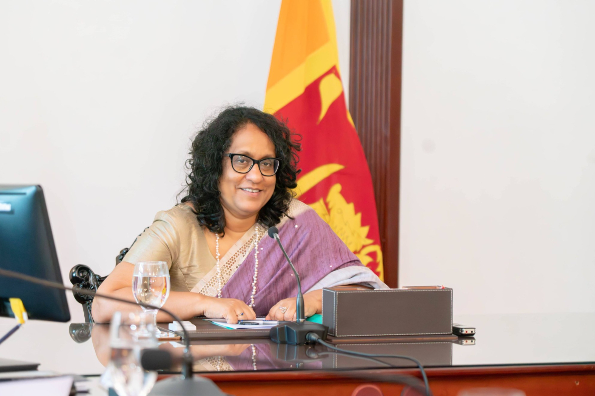 எரிபொருள் விநியோகத்தில் புதிய நடைமுறை - QR முறையில் மாற்றம் ஏற்படுமா..! | Fuel Shortage Fuel Price Sri Lanka Update எரிபொருள் விநியோகத்தில் புதிய நடைமுறை - QR முறையில் மாற்றம் ஏற்படுமா..! | Fuel Shortage Fuel Price Sri Lanka Update