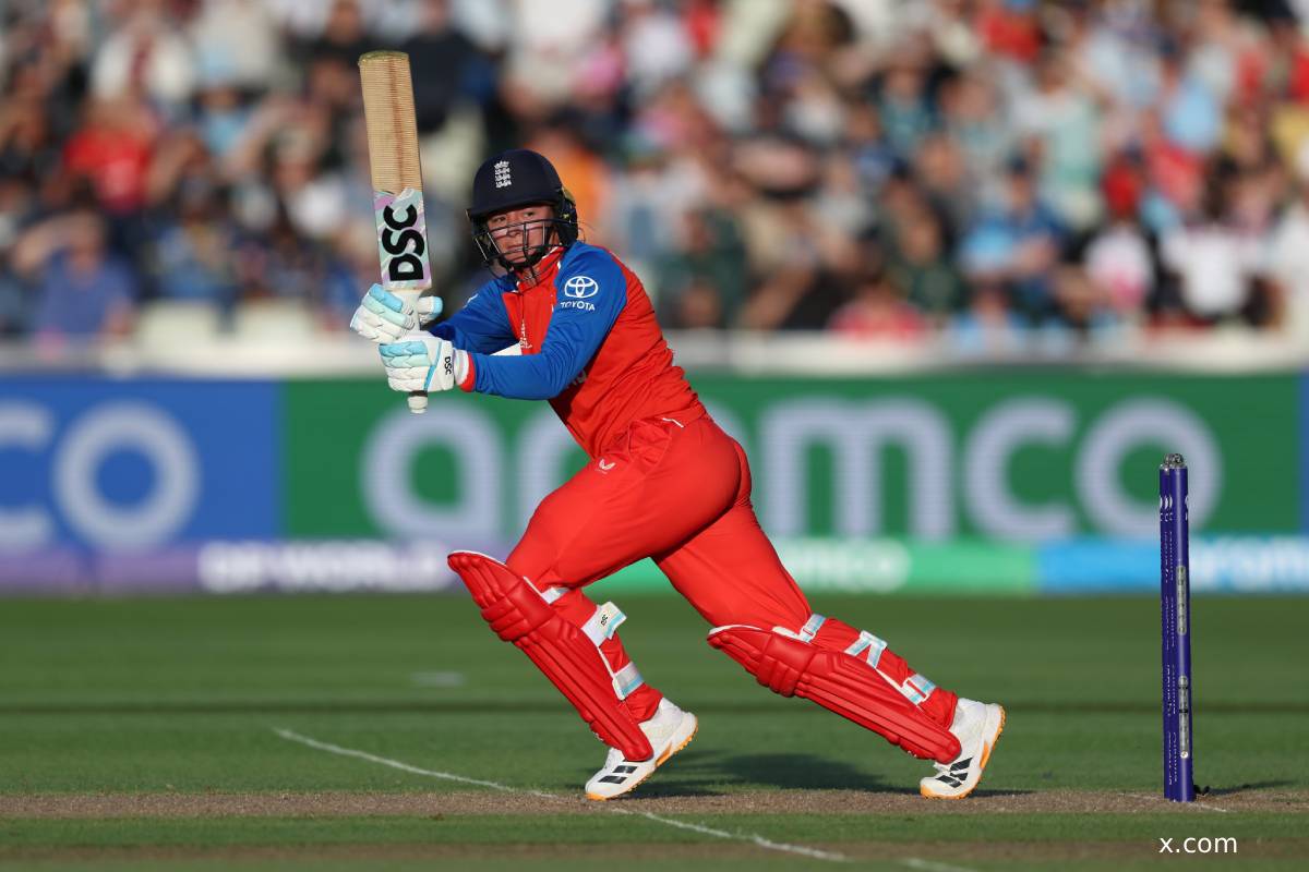 மகளிர் T20 உலக கிண்ணம்; வயட்-ஹாட்ஜ் சதத்தால் இலங்கையை வீழ்த்திய இங்கிலாந்து | Danni Wyatt Century Leads Eng Won Vs Sl In Wt20 Wc மகளிர் T20 உலக கிண்ணம்; வயட்-ஹாட்ஜ் சதத்தால் இலங்கையை வீழ்த்திய இங்கிலாந்து | Danni Wyatt Century Leads Eng Won Vs Sl In Wt20 Wc