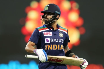 ‘‘கொஞ்ச நாள் ரெஸ்ட் எடுங்க  கோலி’’  ரசிகர்கள் அதிருப்தி