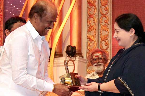 நடிகர் ரஜினிகாந்தும், ஜெயலலிதாவும் எதிரிகளா? இதோ முழு விளக்கம் | Real Fight Between Rajinikanth And Jayalalitha நடிகர் ரஜினிகாந்தும், ஜெயலலிதாவும் எதிரிகளா? இதோ முழு விளக்கம் | Real Fight Between Rajinikanth And Jayalalitha