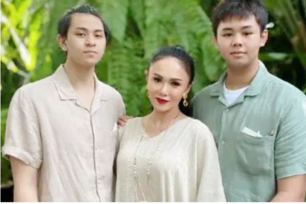 என் மகன்களுடன் சேர்ந்து நான் ஆபாச வீடியோ பார்ப்பேன் - உலகளவில் வைரலான பெண்! | Life Style Health