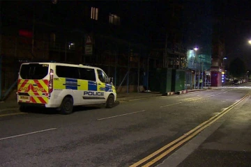 லண்டனில் பொலிஸார் உள்ளிட்டவர்கள் மீது கத்திக்குத்து தாக்குதல்!