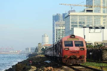 இன்று நள்ளிரவு முதல் புகையிரத இயக்குநர் சங்கம் பணிப்புறக்கணிப்பு
