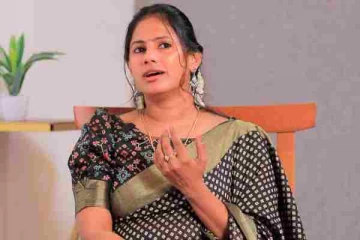 சீரியல் நடிகை ரேகா நாயர் காரால் பரிதாபமாக உயிரிழந்த நபர்... பரபரப்பு சம்பவம்