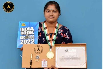 ஒரு ஆண்டில் 55,000 மில்லிலிட்டர் தாய்ப்பால் தானம் அளித்து தமிழக பெண் சாதனை!