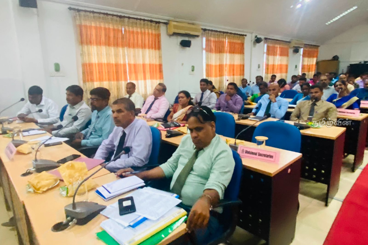 கடற்தொழிலாளர்களின் பிரச்சினைகள்! மட்டக்களப்பு மாவட்ட ஒருங்கிணைப்புக்குழு கூட்டத்தில் ஆராய்வு | Batticaloa District Coordination Committee Meeting