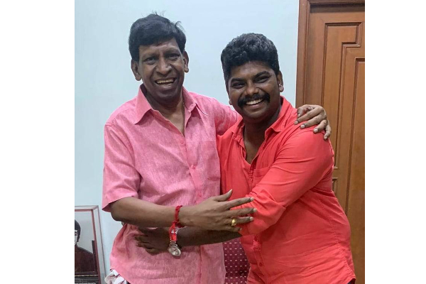 வடிவேலுவை நேரில் சந்தித்த பிரபல விஜய் டிவி நட்சத்திரங்கள், வெளியான லேட்டஸ்ட் போட்டோ.. | Vadi Velu Ner Azer
