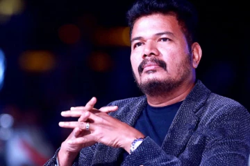 சம்பளத்தை குறைத்துக்கொண்ட ஷங்கர்.. கேம் சேஞ்சருக்கு இத்தனை கோடி தானா?