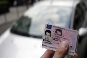 கணவனை இழந்த பிரித்தானிய பெண்மணி... அவரைப்போல் பிரான்சில் ஓட்டுநர் உரிமம் பெற இயலாமல் ஏராளமானோர் தவிக்கும் அவலம்