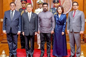 ஜனாதிபதி அநுரவிடம் நற்சான்றிதழ்களை கையளித்த 2 புதிய தூதுவர்கள்!