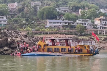 சீனாவில் திடீர் புயல் ; நான்கு படகுகள் கவிழ்ந்து 17 பேர் உயிரிழப்பு