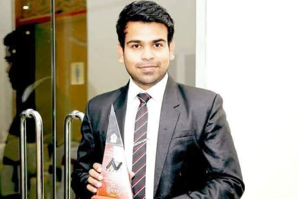 தாயிற்காக வீடு கட்ட வைத்திருந்த மில்லியன் கணக்கான நிதியை நாட்டுக்காக முழுமையாக கொடுத்த இளைஞன் | Re Build Sri Lanka