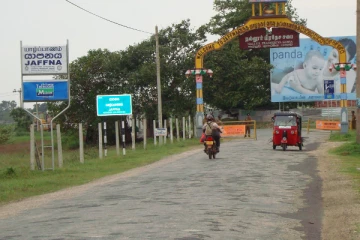 யாழில் ஆயுதங்கள் தயாரித்த நால்வர் கைது