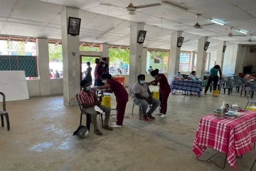 மன்னார் மாவட்டத்தில் 20 வயதிற்கு மேற்பட்ட சகலருக்கும் தடுப்பூசி செலுத்தும் பணிகள்