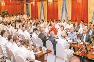 சர்வகட்சி மாநாட்டில் எவ்வித பயனுமில்லை : இம்தியாஸ் பாக்கீர் மார்கார்