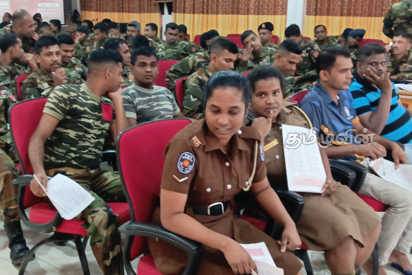 யாழில் அதிகாரிகள் இணைந்து நடத்திய இரத்ததான முகாம்: 78 பேர் குருதிக்கொடை | Blood Donation Camp Jointly Organized By Jaffna