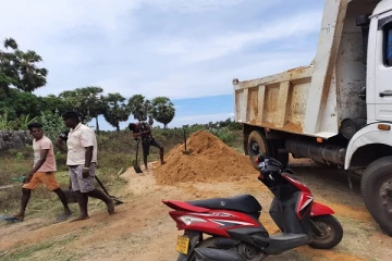 கிராம சேவையாளரை அச்சுறுத்திய நபரை தடுத்து வைத்து விசாரணை செய்ய உத்தரவு