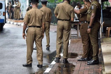 கொழும்பு தொடர்மாடி குடியிருப்பில் மனைவி கொலை ; கணவன் தப்பியோட்டம்