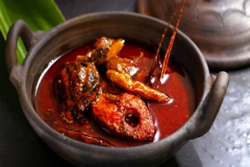 ஊரே மணமணக்கும் செட்டிநாடு மீன் குழம்பு! அதில் இதை மட்டும் சேர்க்காதீங்க..