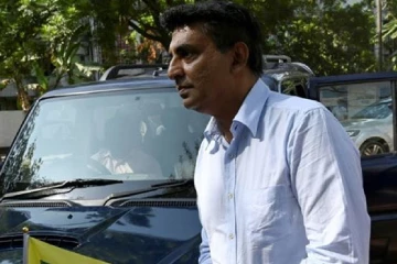 ශ්‍රීලන්කන් හිටපු CEO කපිලගේ ඇප අවලංගුයි? ඇප තියන්න ආපු දෙන්නත් අත්අඩංගුවේ