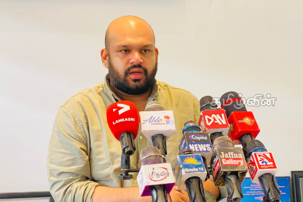 மட்டக்களப்பு இளைஞர் மர்ம மரணம்.. சுயாதீன விசாரணை கோரும் சாணக்கியன் | Mysterious Death Batticaloa Shanakiyan மட்டக்களப்பு இளைஞர் மர்ம மரணம்.. சுயாதீன விசாரணை கோரும் சாணக்கியன் | Mysterious Death Batticaloa Shanakiyan