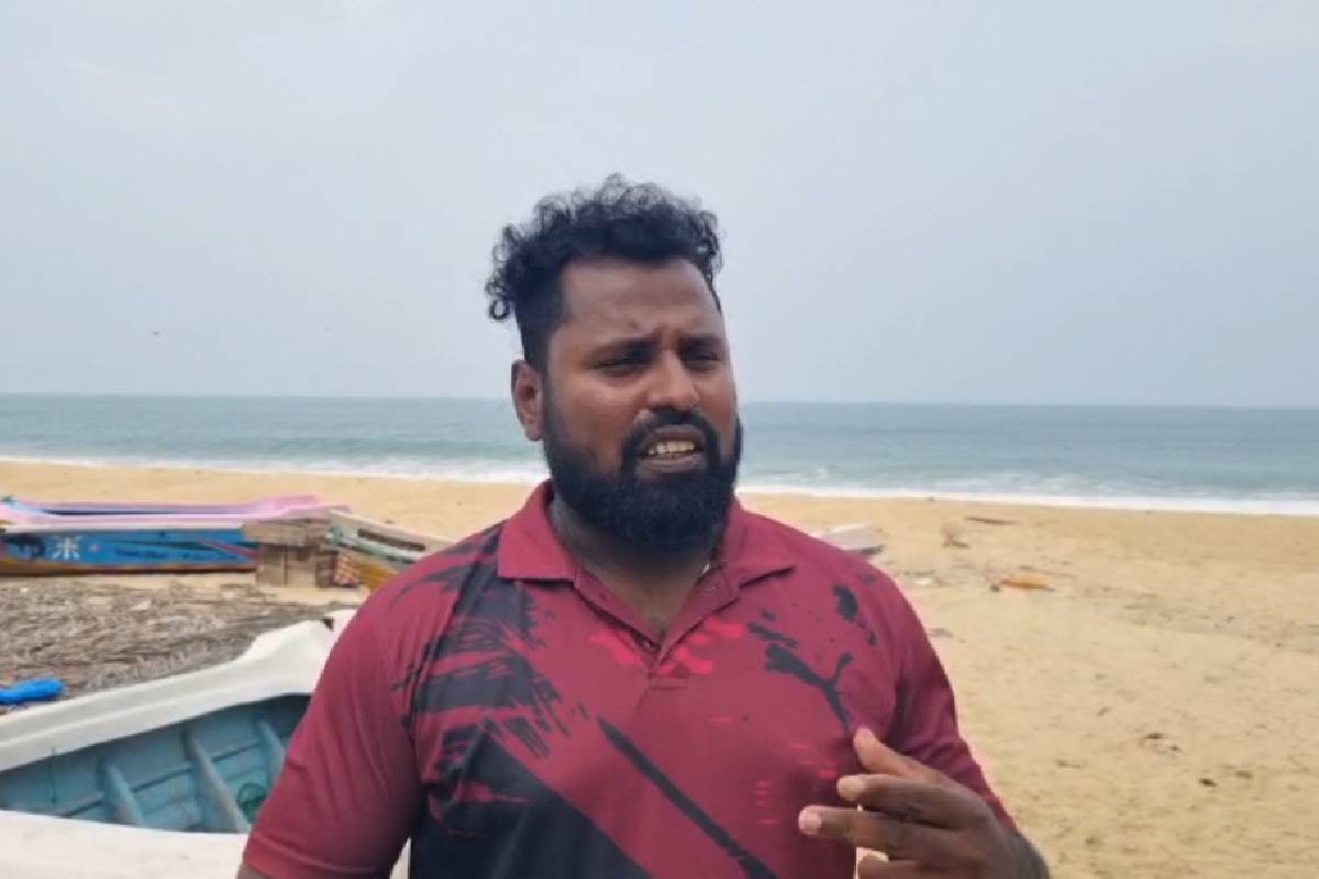 முல்லைத்தீவு- மாத்தளன் கடலில் மூன்று கடற்றொழிலாளர்கள் மாயம்! விடுக்கப்பட்டுள்ள அவசர கோரிக்கை | 3 Fishermen Go Missing In Sea Off Mullaithivu